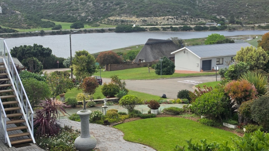 4 Bedroom Property for Sale in Stilbaai Wes Western Cape